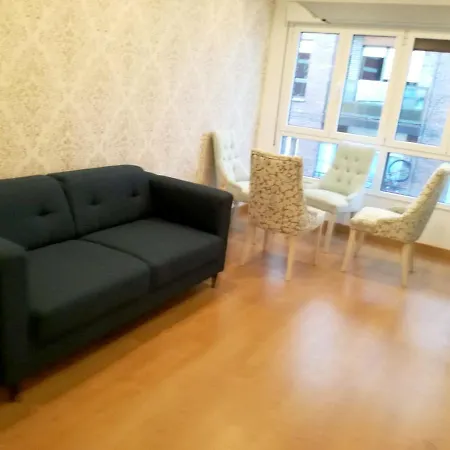 With 2 Bedrooms In With Wifi Apartment *