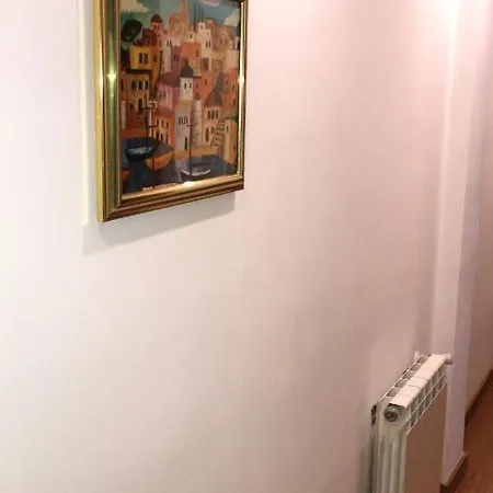With 2 Bedrooms In With Wifi アパート *